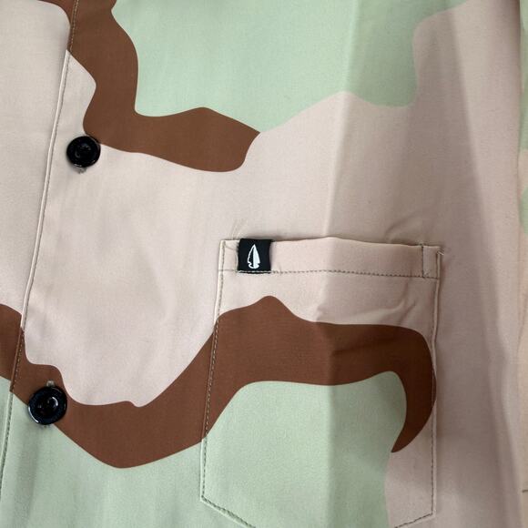 Tachuntfish The Mojito DCU Shirt Camo Button Up Shirt NWT Size Medium - Picture 2 of 5